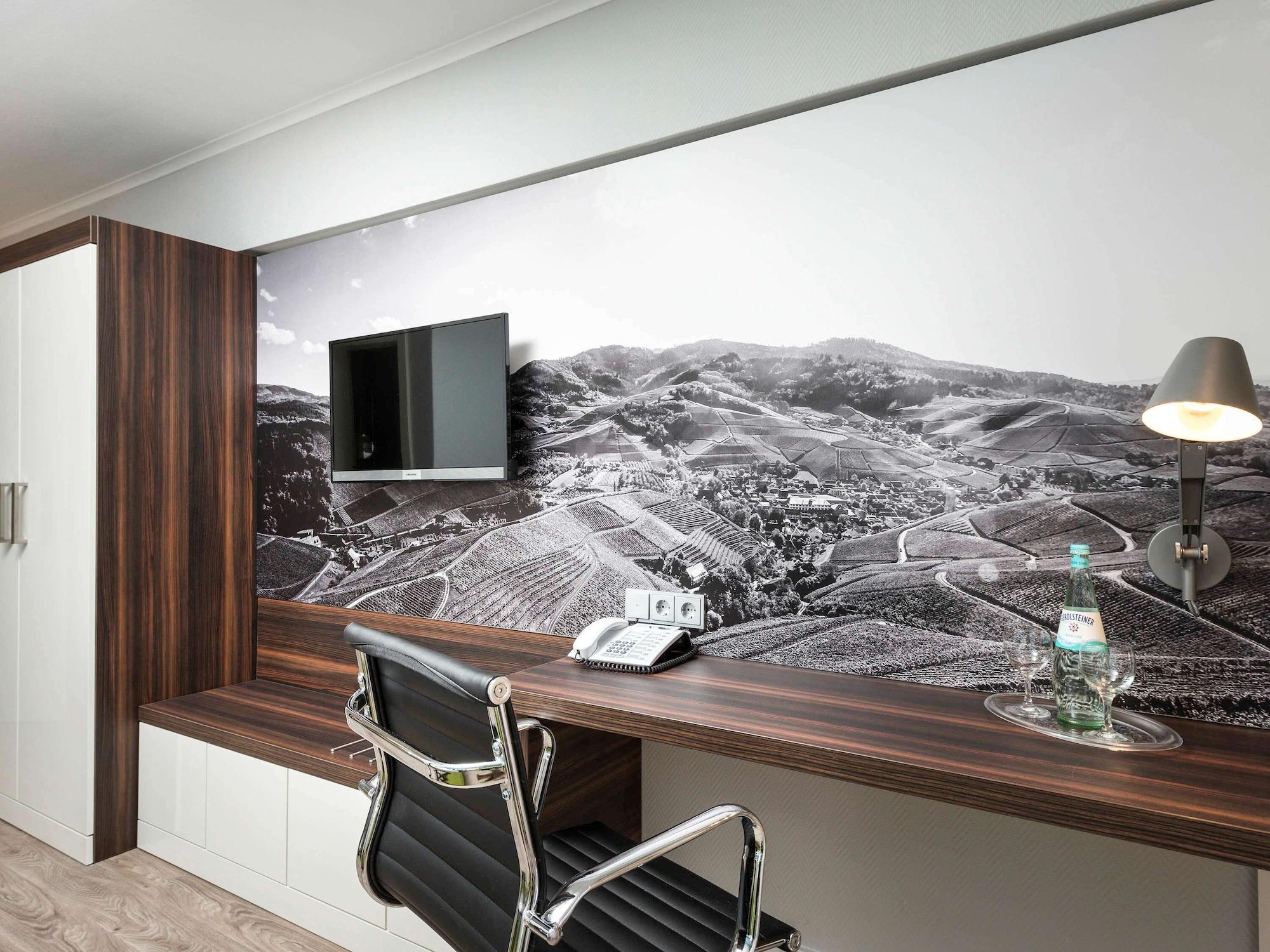 Ibis Styles Offenburg City Bagian luar foto